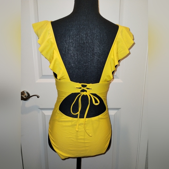 Cupshe Yellow Ruffled Swimsuit Size M - Picture 2 of 3